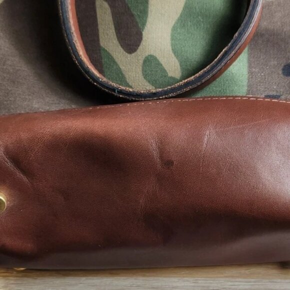 R. Riveter American Made Otto Camo Canvas Crossbody Handbag With Mini Coin Purse - Picture 10 of 16